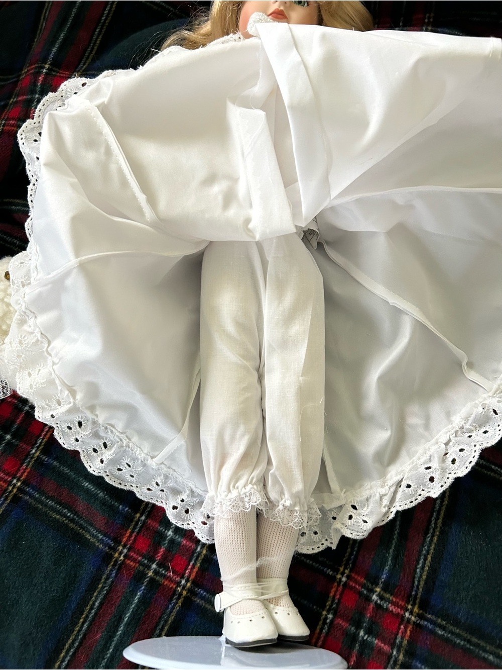 Collector Doll - Picture 5 of 5